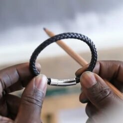 Alternative view of Stoere Gevlochten Leren Armband met Gravure