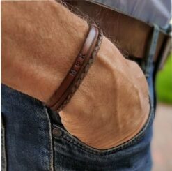 Leren Armband voor Mannen – Handgemaakt & Gepersonaliseerd
