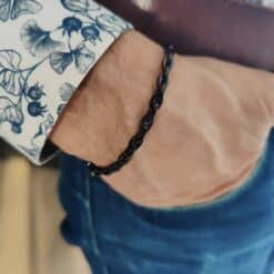 Alternative view of Stoere Zwart Gecoate Edelstalen Armband – Minimalistisch & Stijlvol
