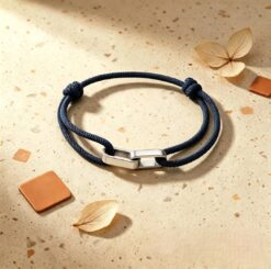 Gepersonaliseerde en verstelbare minimalistische armband met Naam - Zilverkleurig - Afbeelding 4